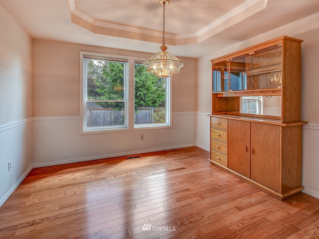 17834 122nd Court Southeast Renton, WA 98058 - Photo 8 of 25