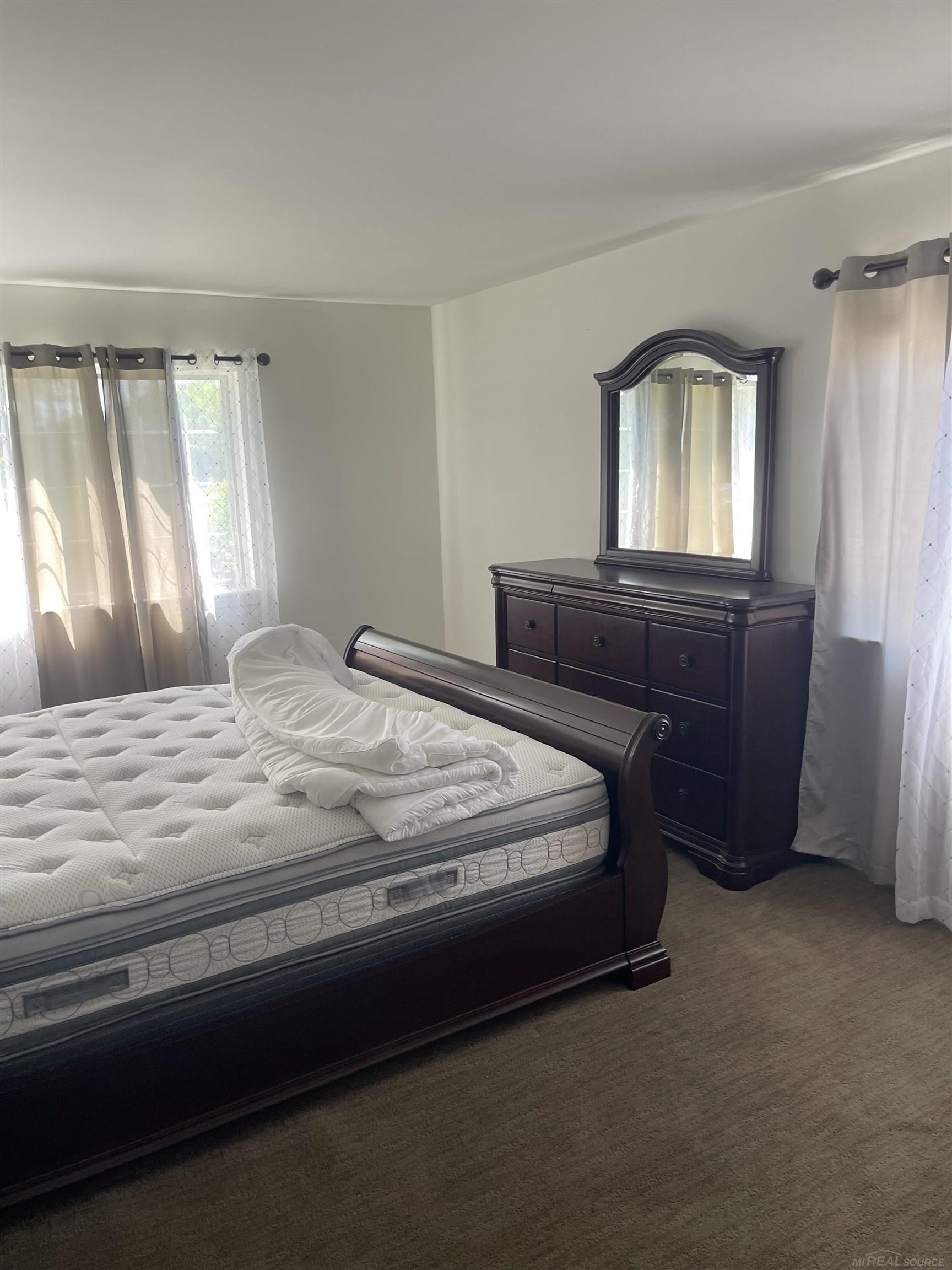 29173 Hayes Road, Unit B 18 Warren, MI 48088 - Photo 8 of 20