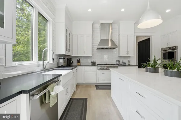 $12,500 | 2504 12th Street North, Arlington, VA 22201