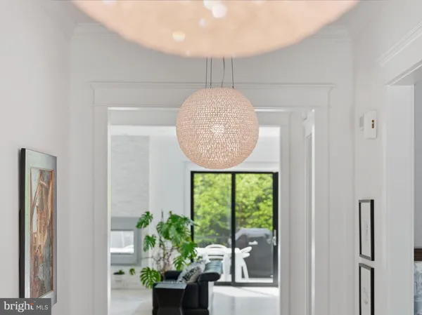 $12,500 | 2504 12th Street North, Arlington, VA 22201