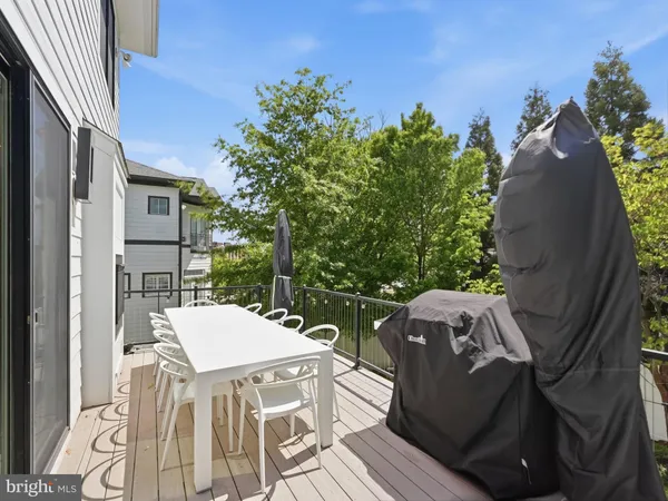 $12,500 | 2504 12th Street North, Arlington, VA 22201