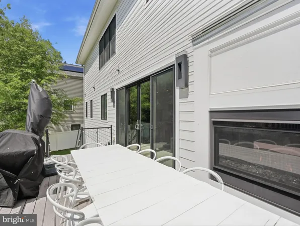 $12,500 | 2504 12th Street North, Arlington, VA 22201