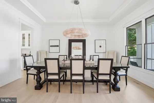 $12,500 | 2504 12th Street North, Arlington, VA 22201