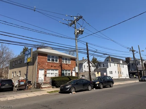 $600,000 | 810 18th Avenue, Irvington, NJ 07111