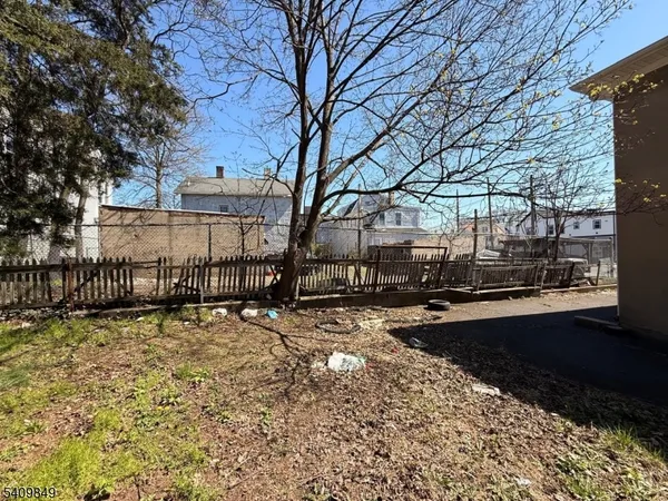 $600,000 | 810 18th Avenue, Irvington, NJ 07111