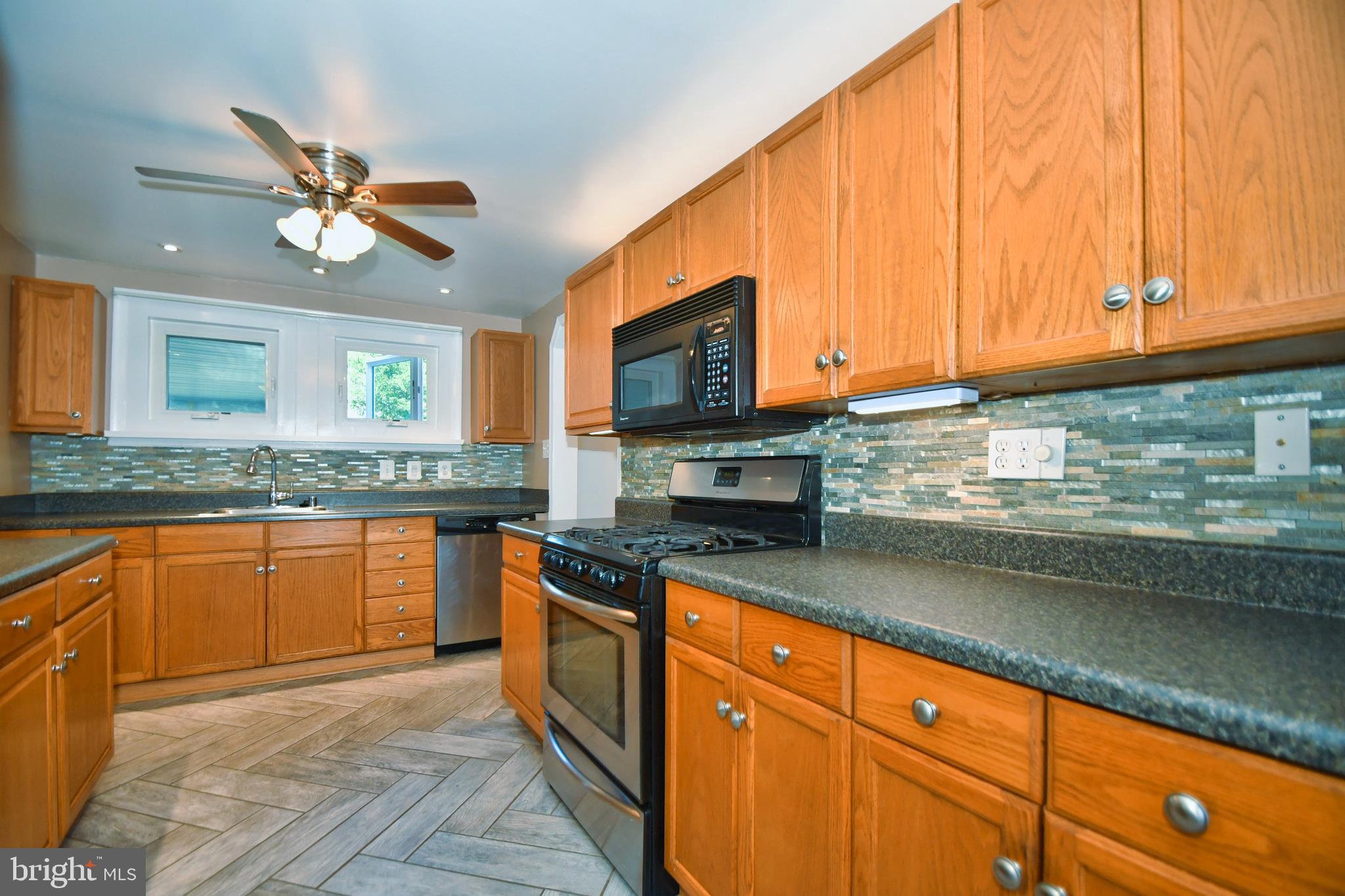 1612 Orlando Road Baltimore, MD 21234 - Photo 14 of 59