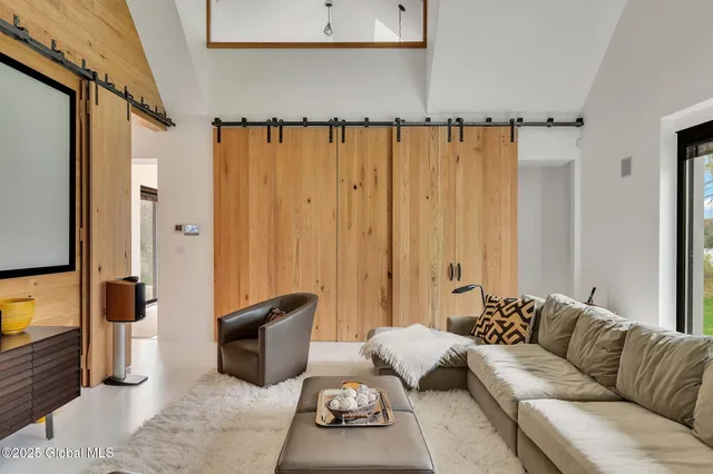 $1,495,000 | 500 Pond View Way, Grafton, NY 12138