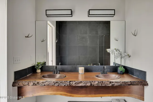 $1,495,000 | 500 Pond View Way, Grafton, NY 12138