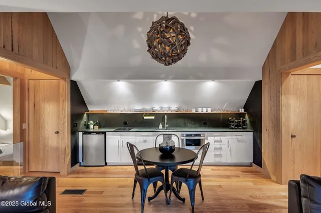 $1,495,000 | 500 Pond View Way, Grafton, NY 12138