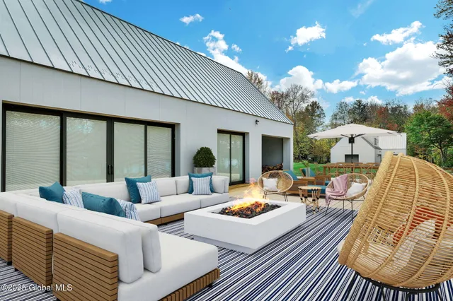 $1,495,000 | 500 Pond View Way, Grafton, NY 12138