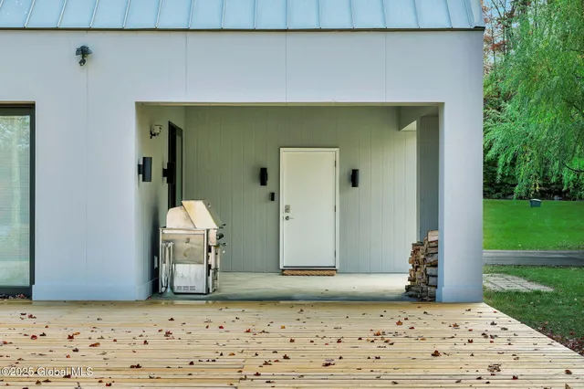 $1,495,000 | 500 Pond View Way, Grafton, NY 12138