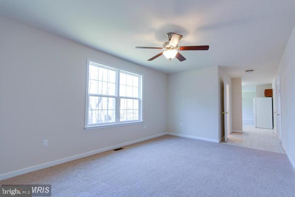 1150 Wilson Road Huntingtown, MD 20639 - Photo 4 of 26 Family Room