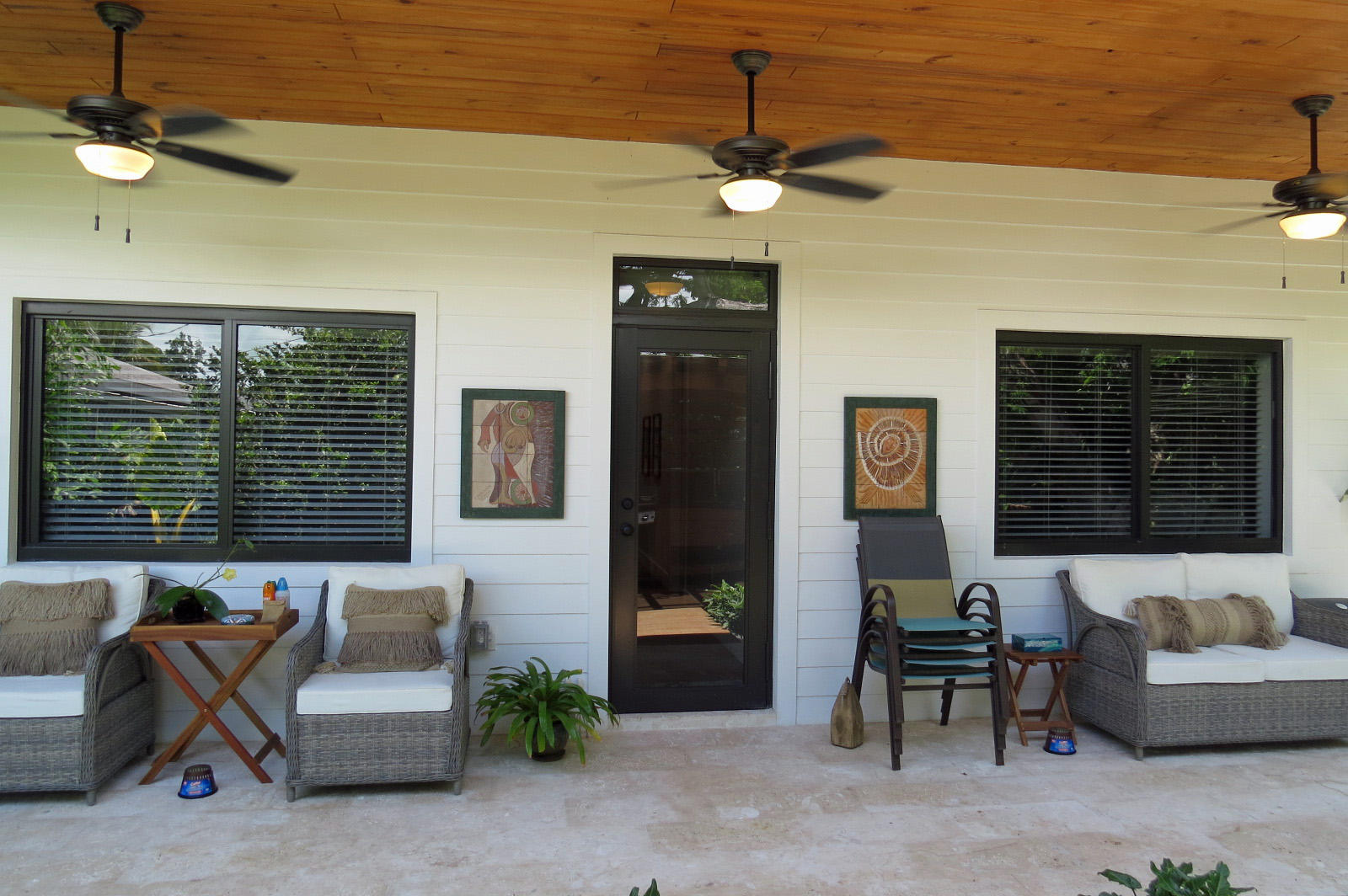 7 Cindy Place Key Largo, FL 33037 - Photo 28 of 31 a living room with furniture and window