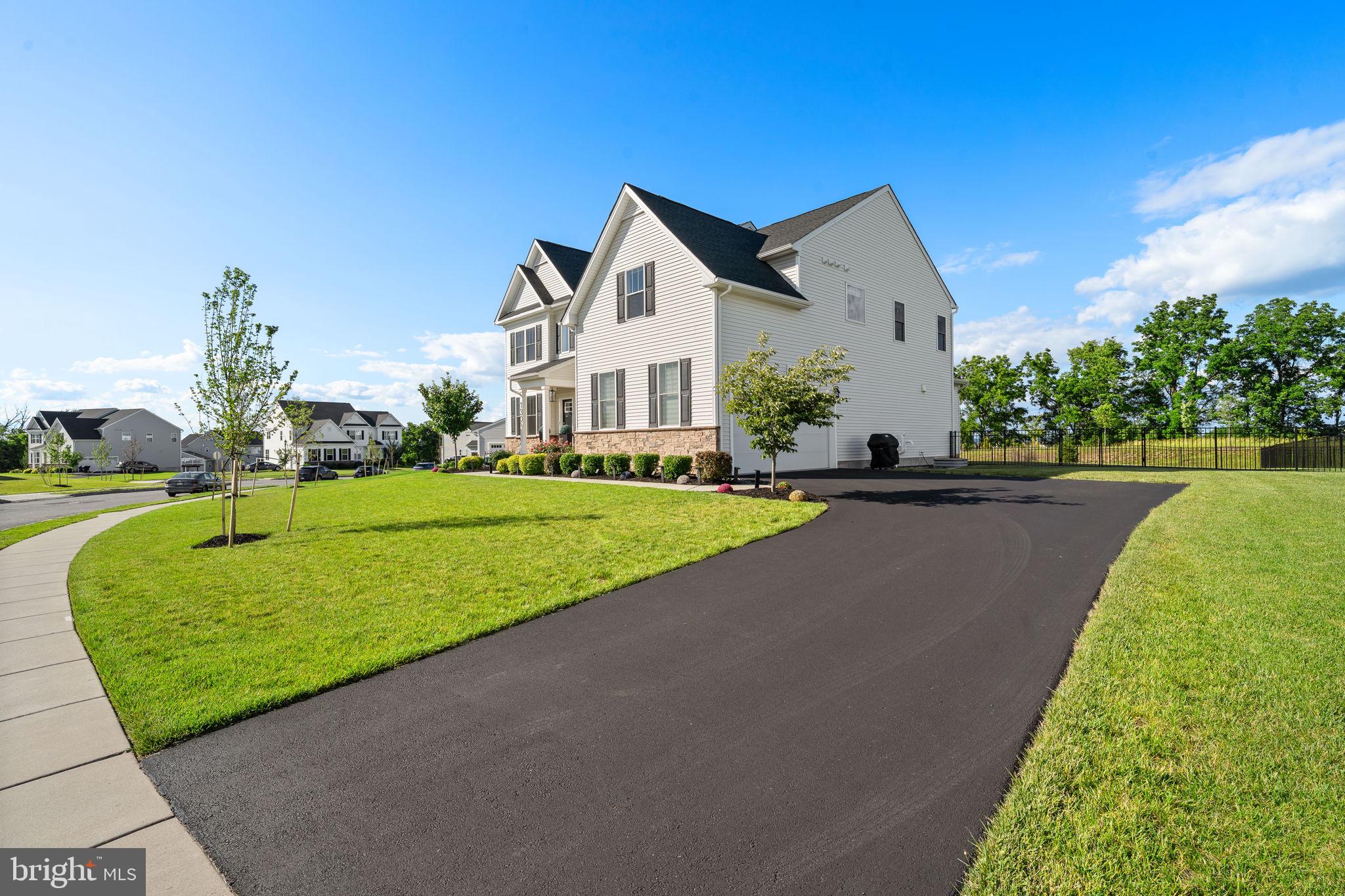 130 Violet Way Spring City, PA 19475 - Photo 2 of 62