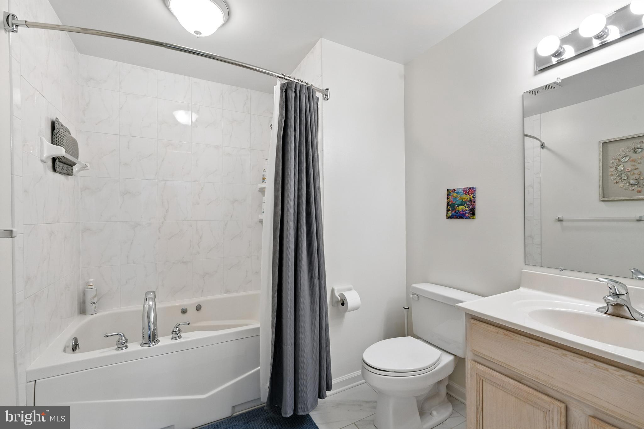 21090 West Sharp Street, Unit 112 Rock Hall, MD 21661 - Photo 15 of 28 Primary bathroom