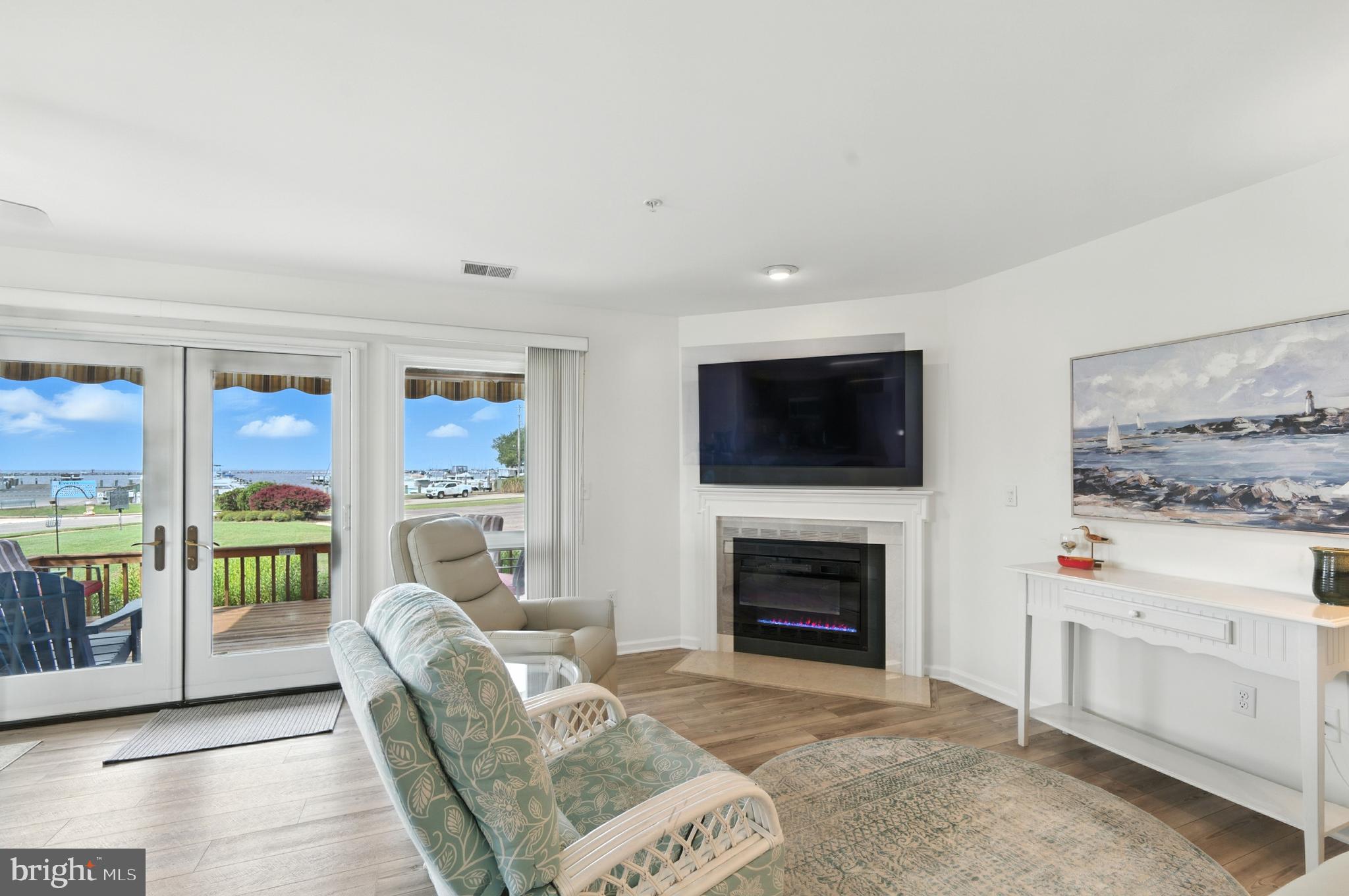 21090 West Sharp Street, Unit 112 Rock Hall, MD 21661 - Photo 5 of 28 Living room
