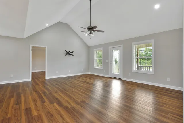 $349,900 | 288 Springwater Drive, Summertown, TN 38483