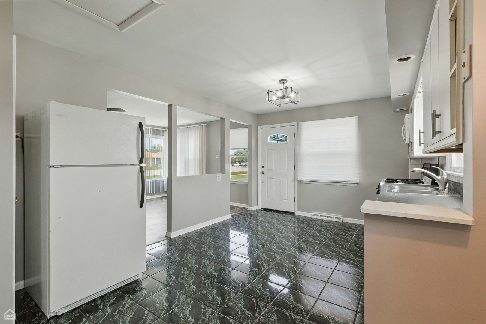 5301 State Road Burbank, IL 60459 - Photo 7 of 18