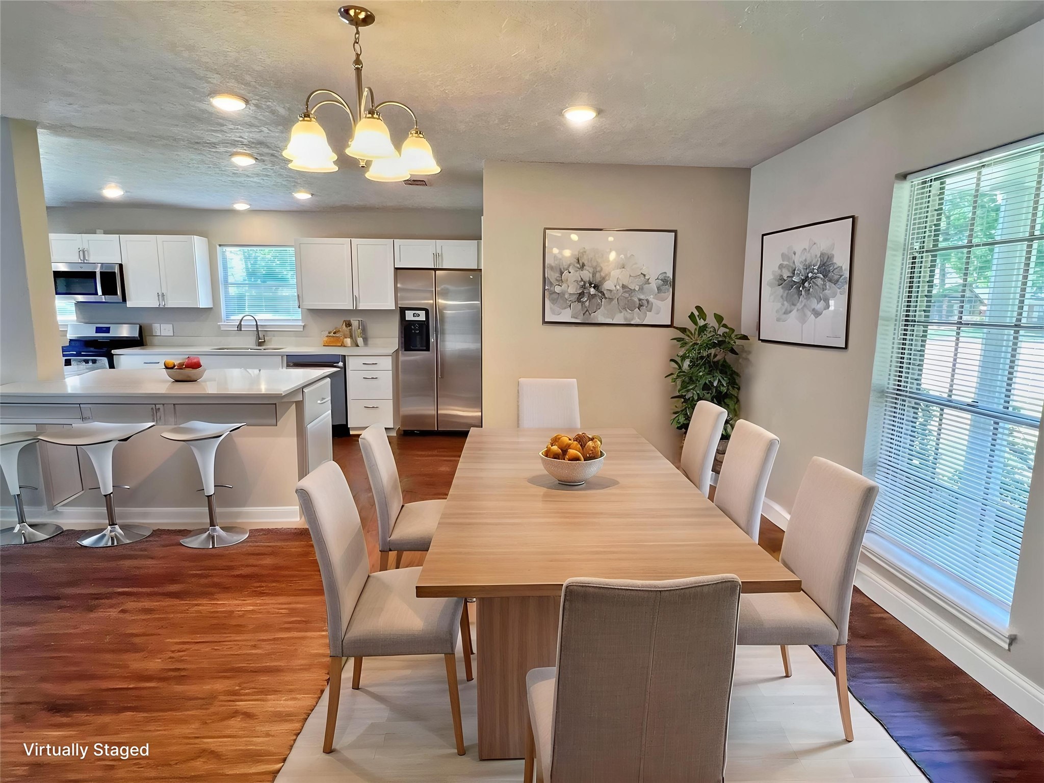 415 Sevenhampton Lane Houston, TX 77015 - Photo 10 of 28 Virtually staged dining area