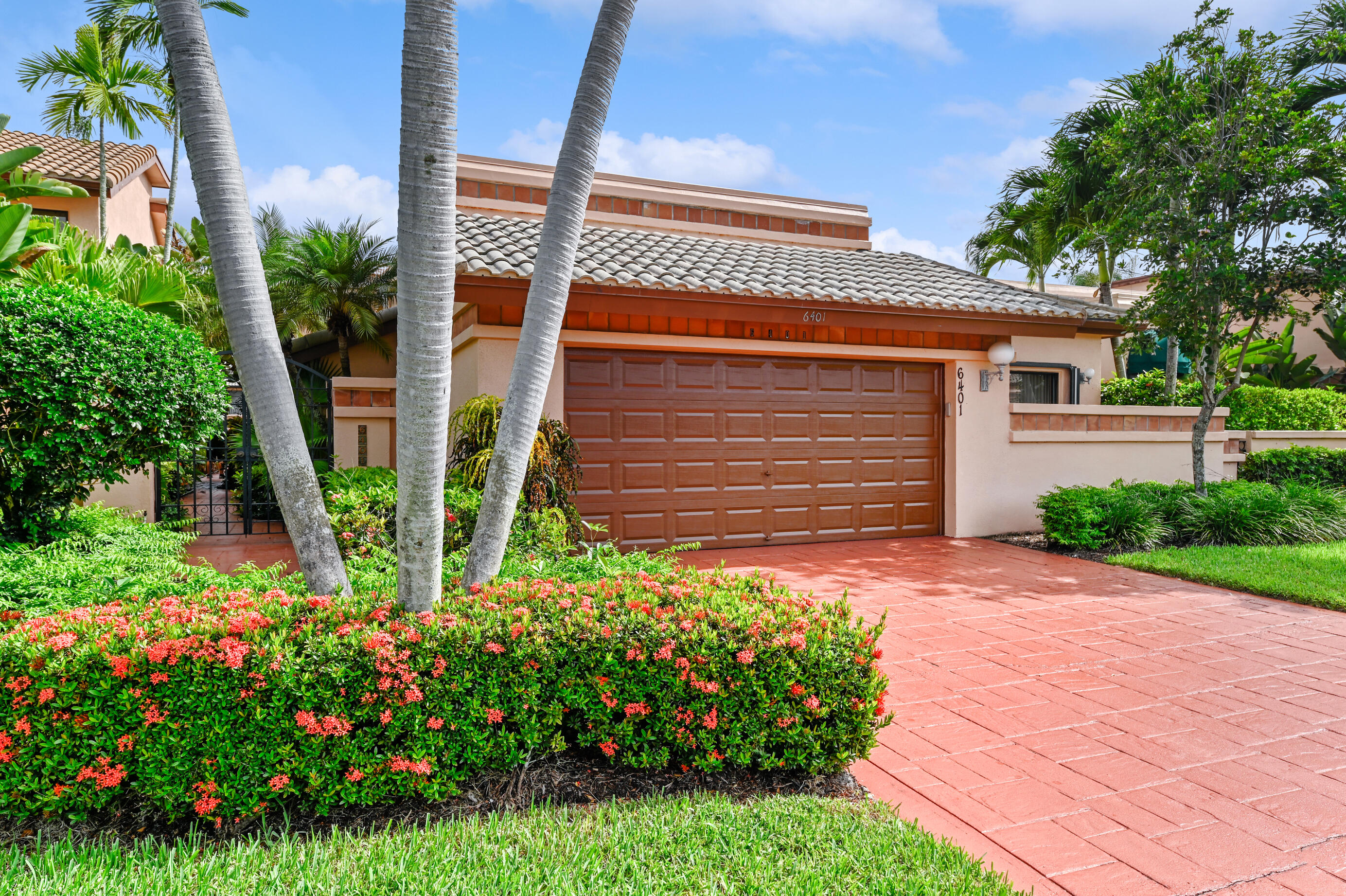 6401 Via Rosa Boca Raton, FL 33433 - Photo 3 of 27 Exterior Front