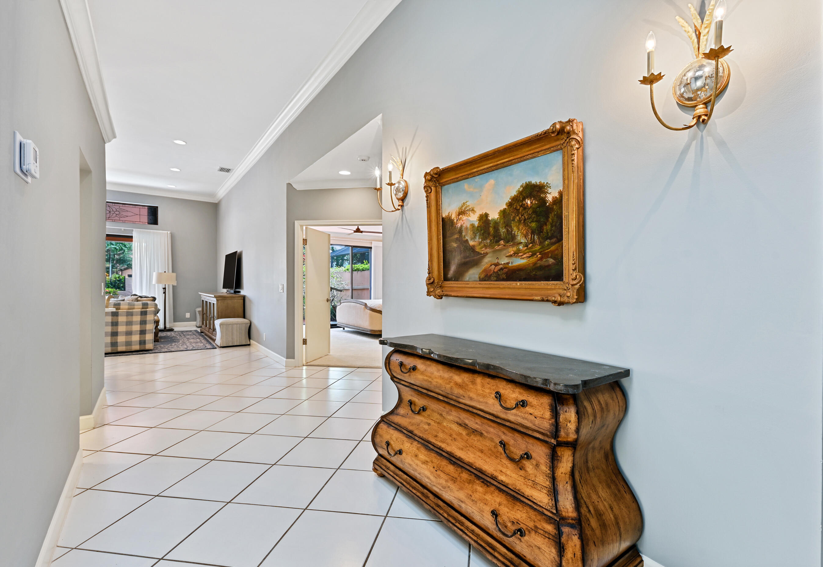 6401 Via Rosa Boca Raton, FL 33433 - Photo 5 of 27 Hallway
