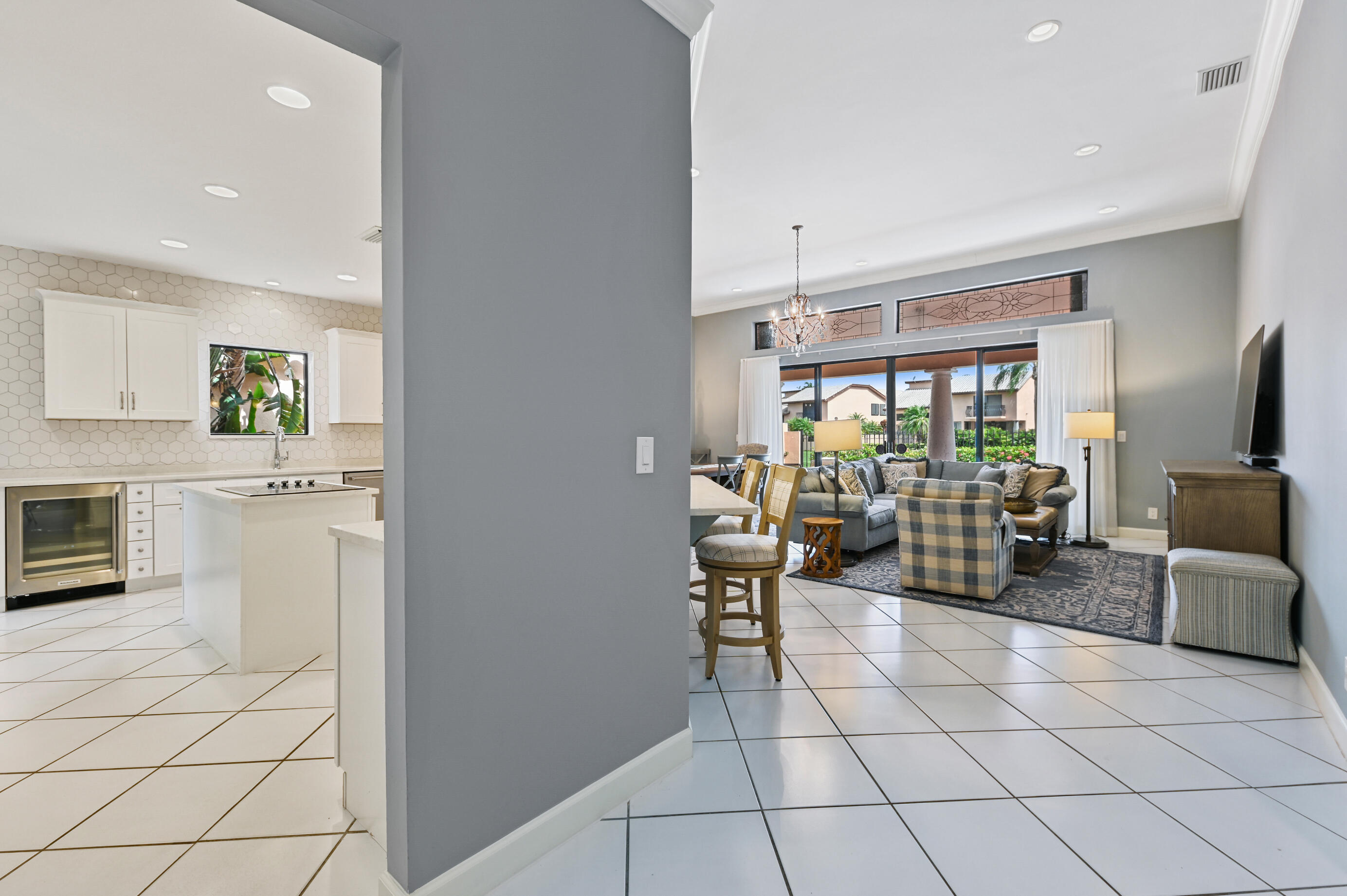 6401 Via Rosa Boca Raton, FL 33433 - Photo 6 of 27 06