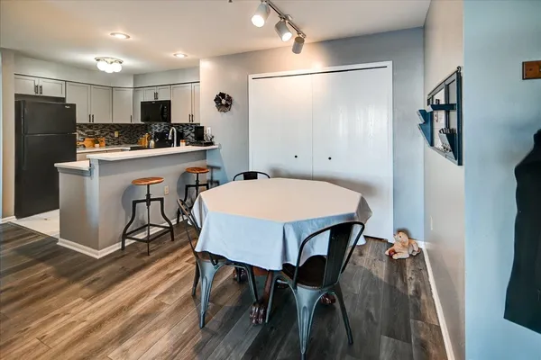 $199,900 | 203 Kearney Way, Unit 104, Waunakee, WI 53597