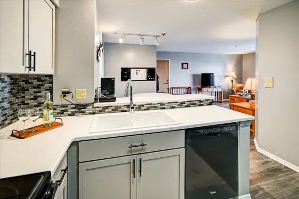 $199,900 | 203 Kearney Way, Unit 104, Waunakee, WI 53597