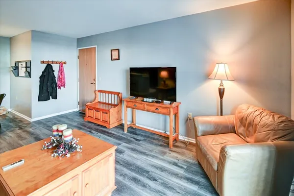 $199,900 | 203 Kearney Way, Unit 104, Waunakee, WI 53597