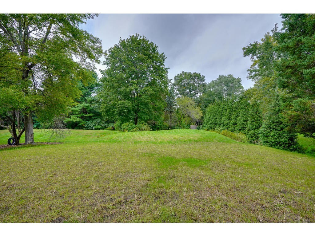 242 Commonwealth Road Wayland, MA 01778 - Photo 29 of 30 Gallery Image 29