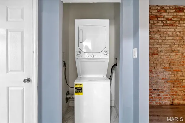 $359,900 | 3545 Oregon Avenue, St. Louis, MO 63118