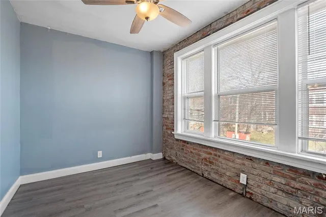 $359,900 | 3545 Oregon Avenue, St. Louis, MO 63118