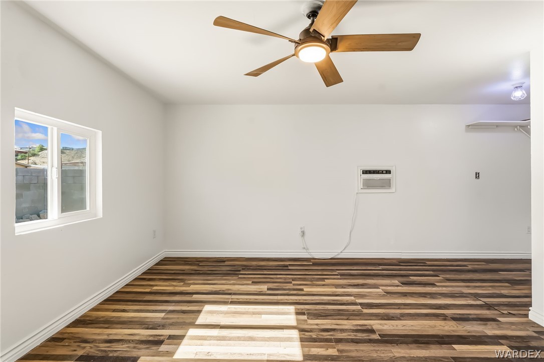 1628 Ramar Road Bullhead City, AZ 86442 - Photo 23 of 64 Spacious casita with vinyl flooring.