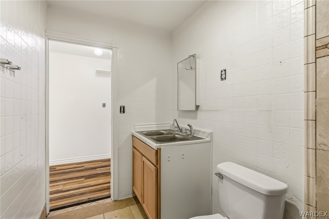 1628 Ramar Road Bullhead City, AZ 86442 - Photo 31 of 64 Casita - Bathroom