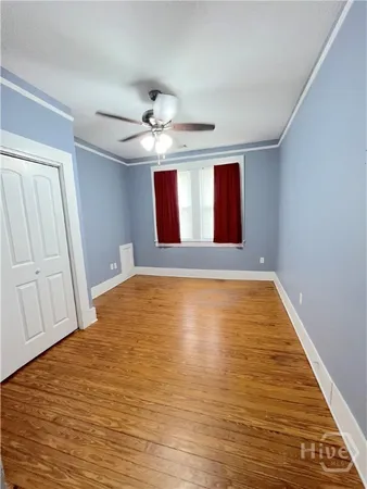 $2,300 | 19 West 50th Street, Unit 19, Savannah, GA 31405