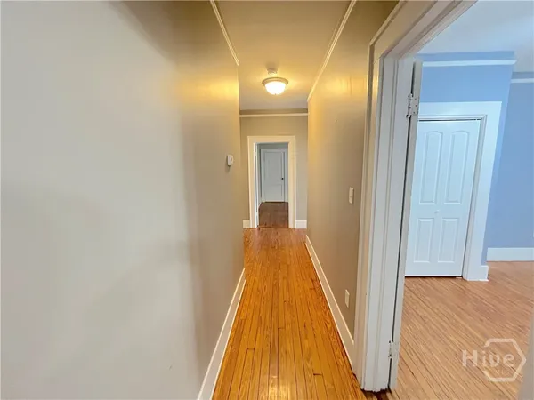 $2,300 | 19 West 50th Street, Unit 19, Savannah, GA 31405