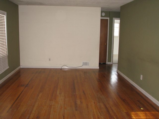 509 South Fox Road Spokane, WA 99206 - Photo 3 of 9