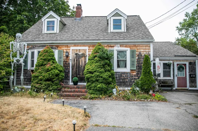 $399,900 | 81 Washington Street, Rochester, NH 03867