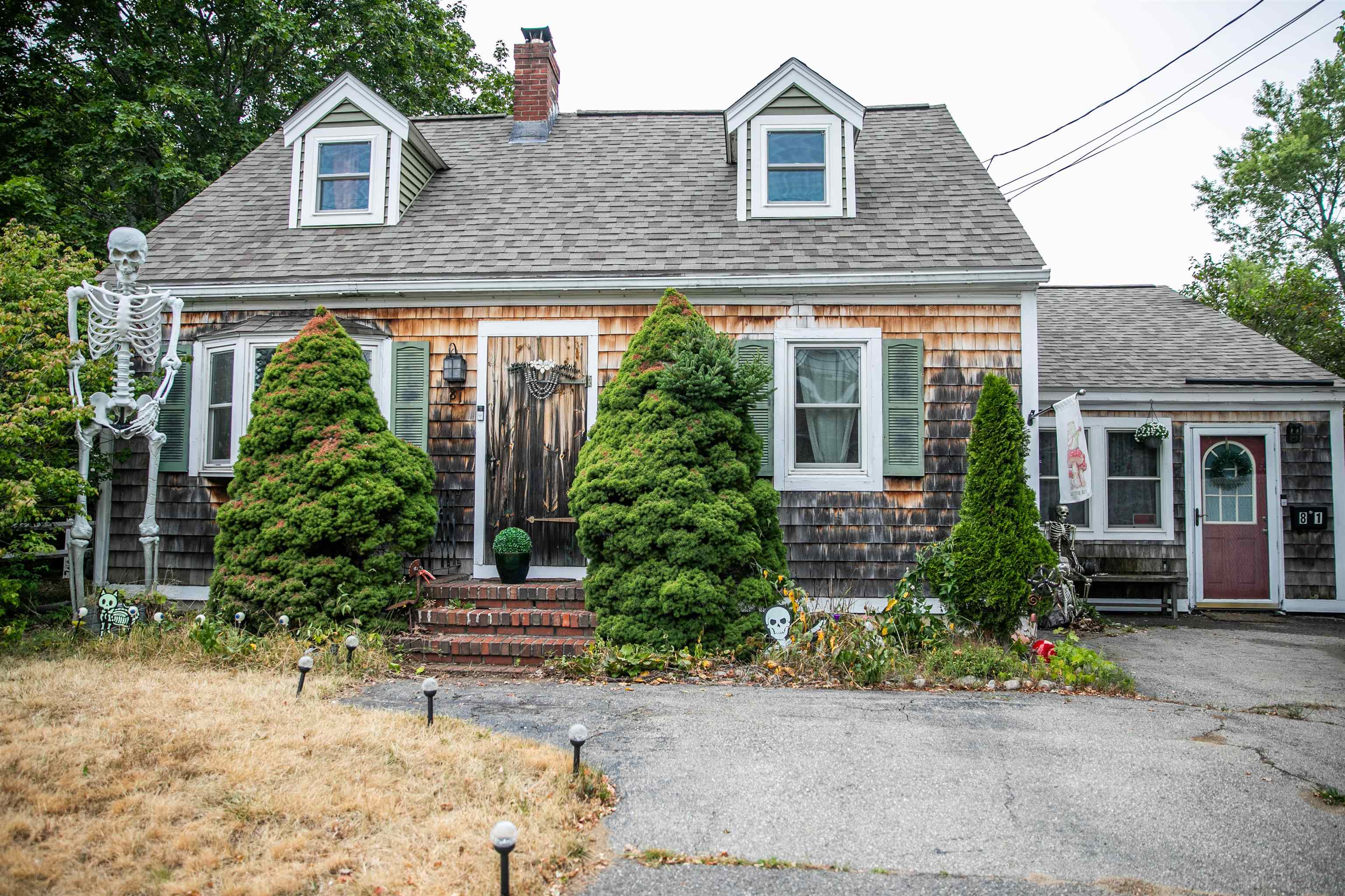 81 Washington Street Rochester, NH 03867 - Photo 2 of 37