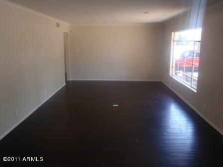 4701 East Osborn Road Phoenix, AZ 85018 - Photo 2 of 12 P7280021