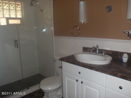 4701 East Osborn Road Phoenix, AZ 85018 - Photo 7 of 12 P7280042