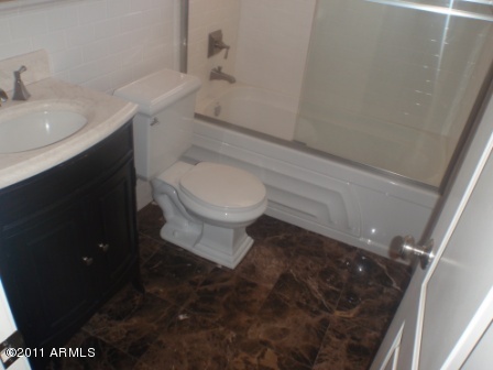 4701 East Osborn Road Phoenix, AZ 85018 - Photo 9 of 12 P7280032