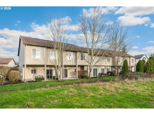 a house view with a outdoor space