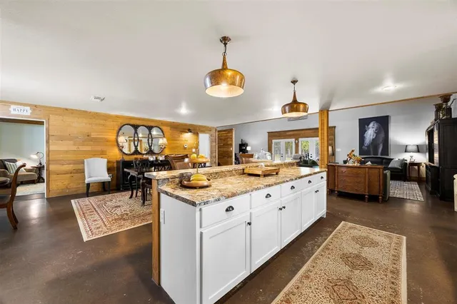 $1,266,520 | 871 County Road 1913, Fruitvale, TX 75127