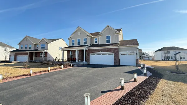 $669,000 | 16143 Lake View Road, Plainfield, IL 60586