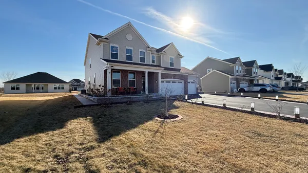 $669,000 | 16143 Lake View Road, Plainfield, IL 60586