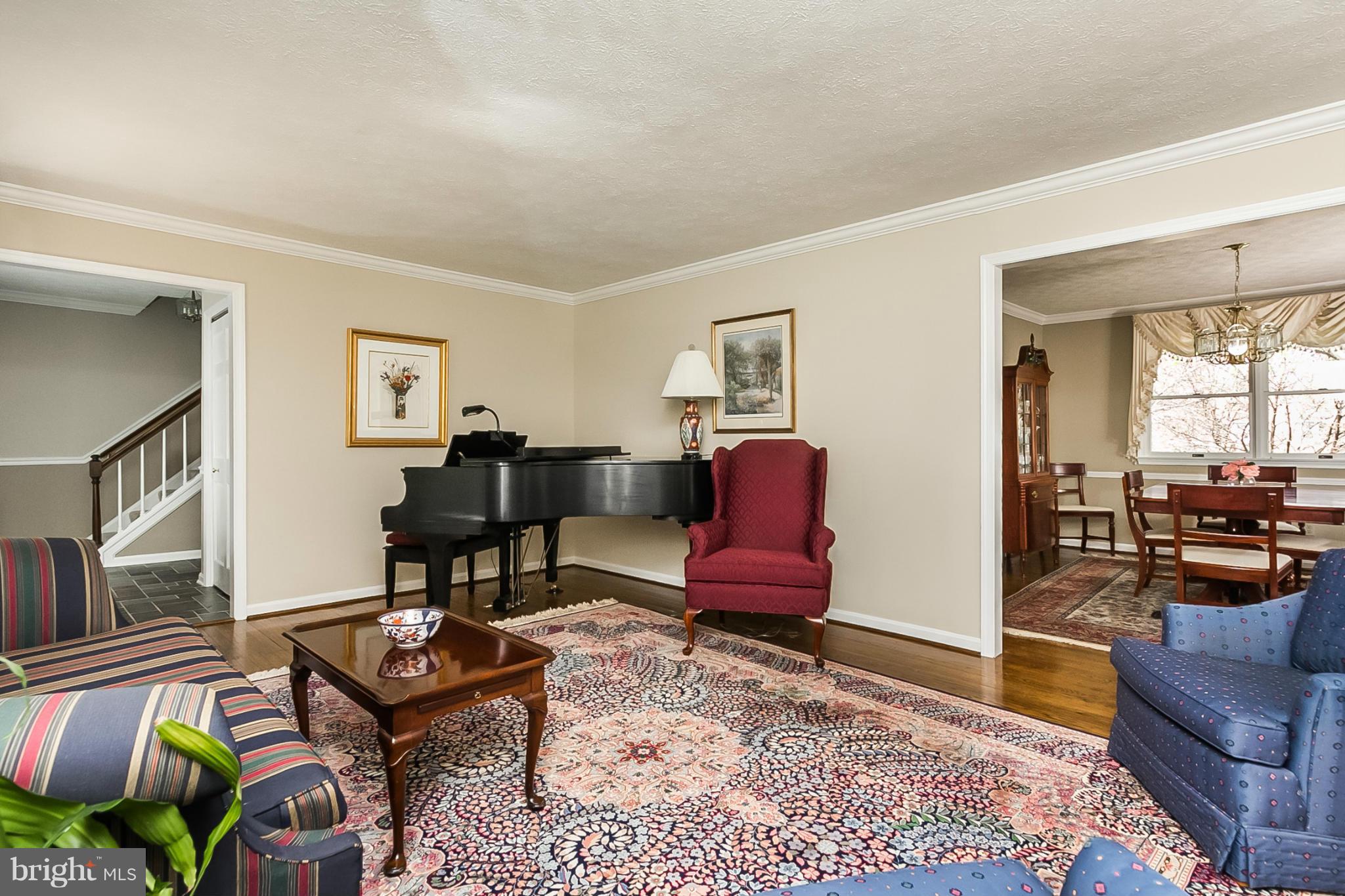 14106 Manor Road Phoenix, MD 21131 - Photo 5 of 30 a living room with furniture