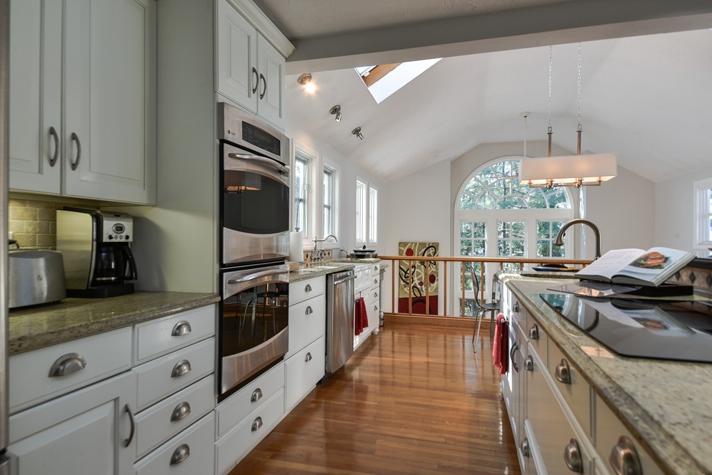 3 York Road Wayland, MA 01778 - Photo 7 of 27 Gallery Image 7