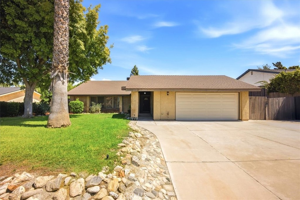 6544 Rycroft Drive Riverside, CA 92506 - Photo 3 of 41 Gallery Image 3