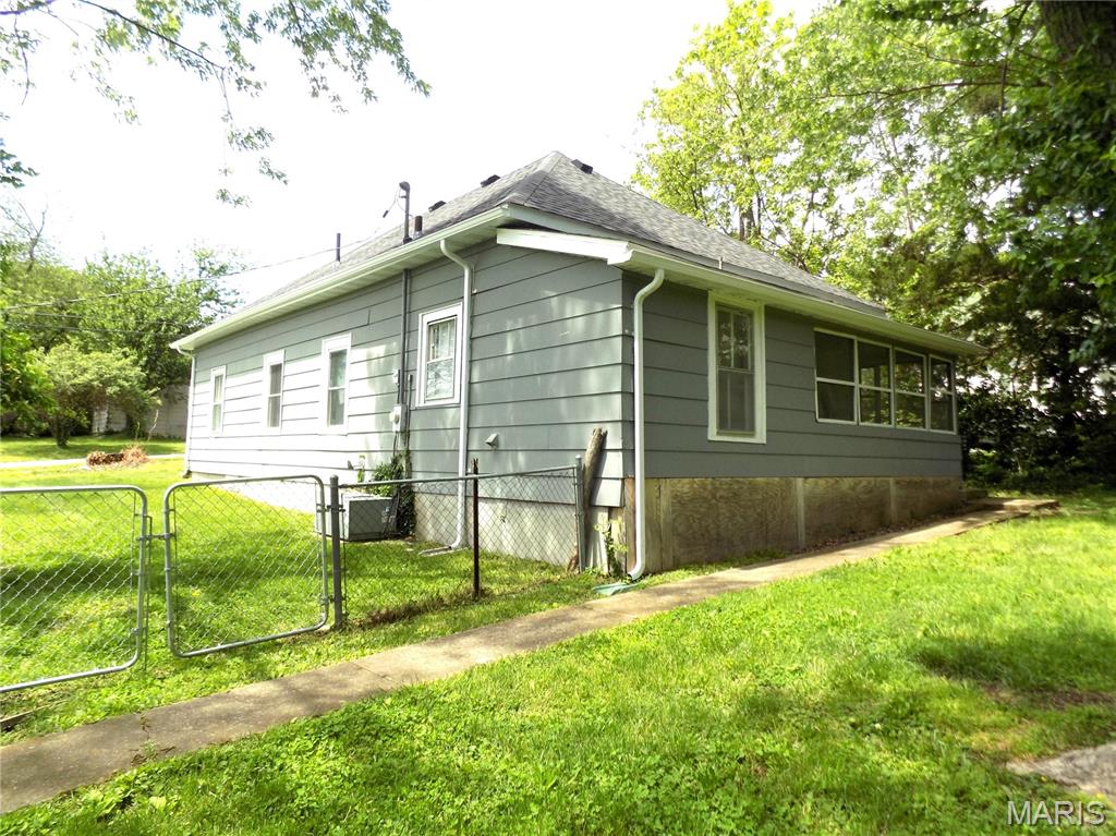 208 North Walnut Street Rolla, MO 65401 - Photo 23 of 29